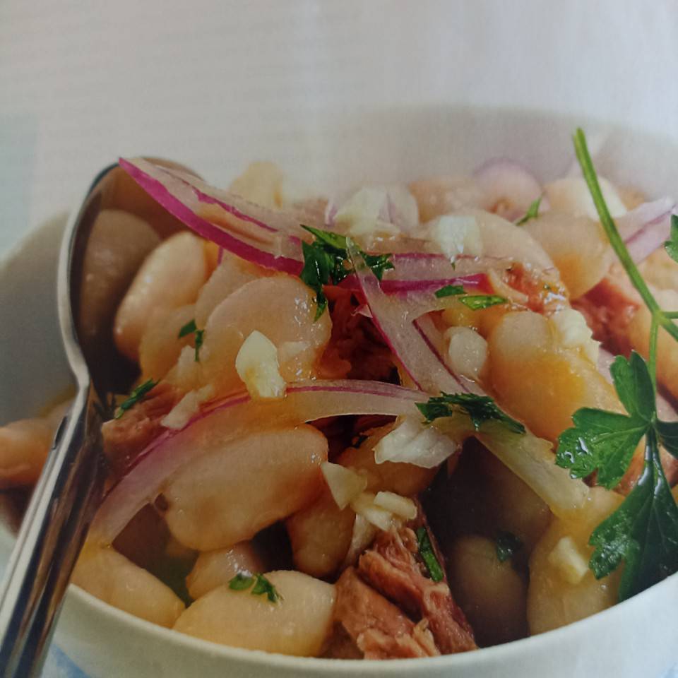 Ensalada de atún y alubias Ensalada de atún y alubias