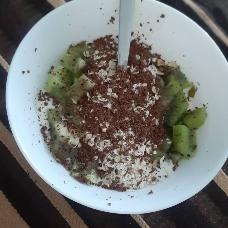 Bol de Kefir con kiwi y avena 🥝 