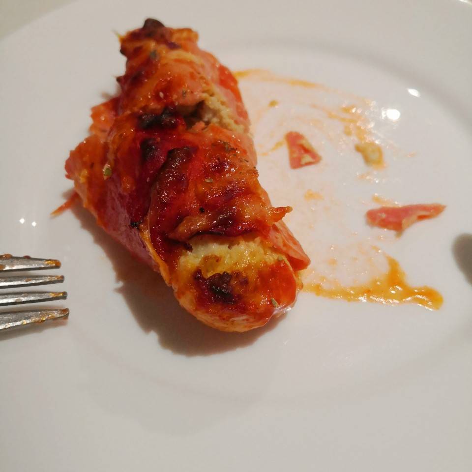 Falsos canelones de pollo y aguacate