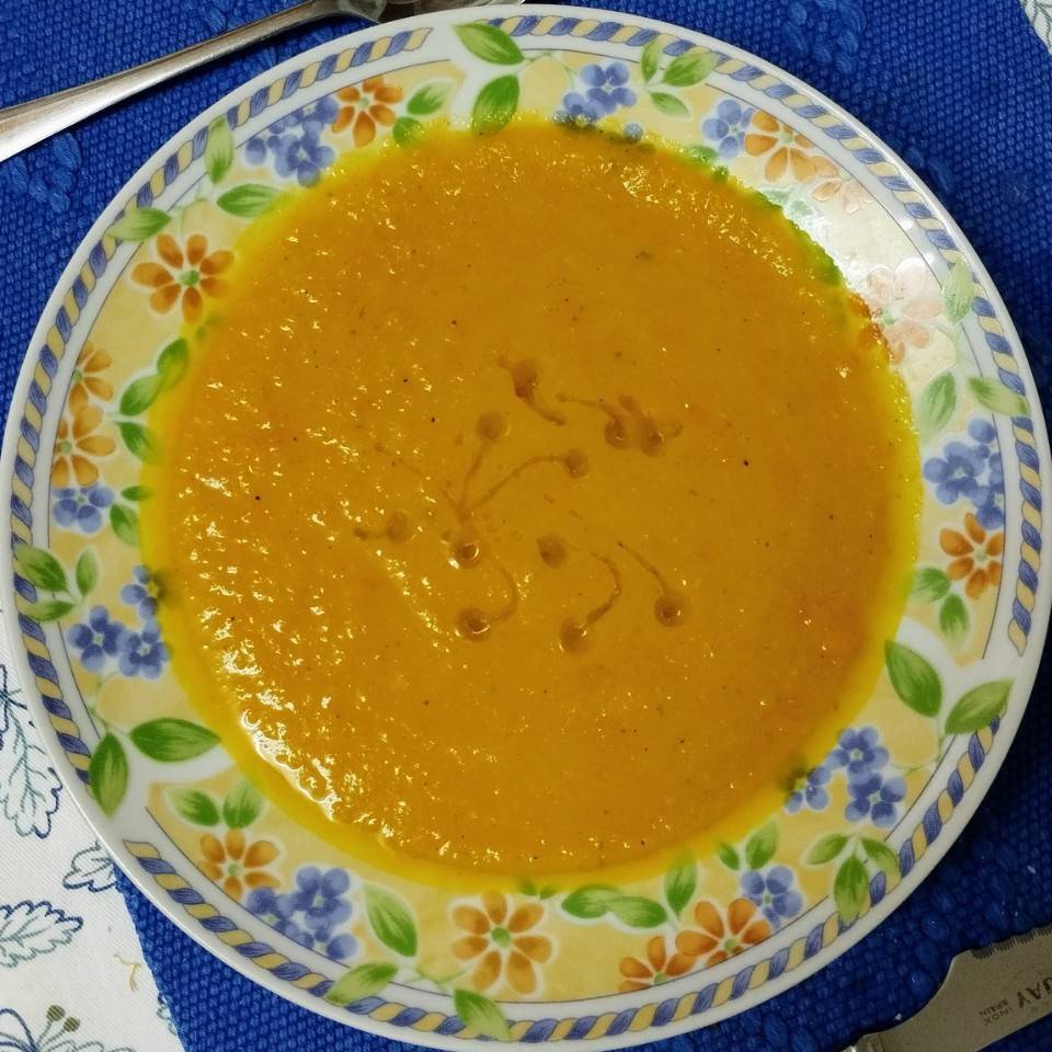 Sopa de Zanahoria con Salvia Sopa de Zanahoria con Salvia
