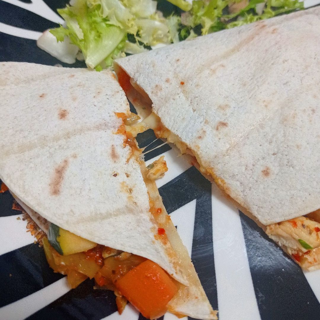 Fajita de pollo con pisto 🌮 Paso 4 Fajita de pollo con pisto 🌮 Paso 4