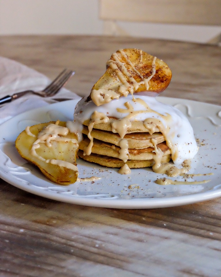 Pancakes con pera a la plancha 