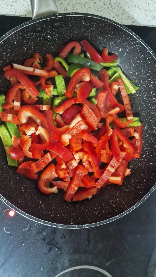 Salmón con pimientos Paso 0