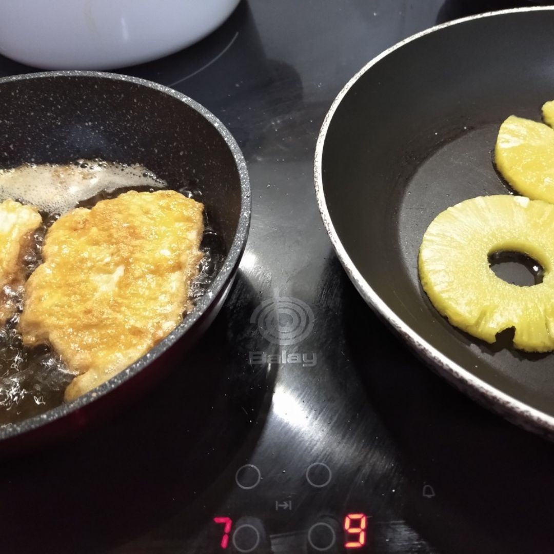 Merluza con jamón y piña Paso 3 Merluza con jamón y piña Paso 3