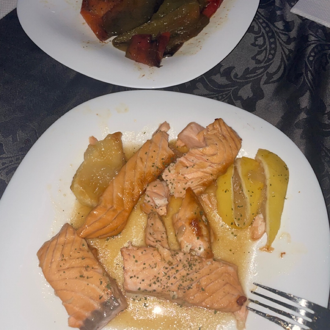 Salmón en papillote con miel y limón 