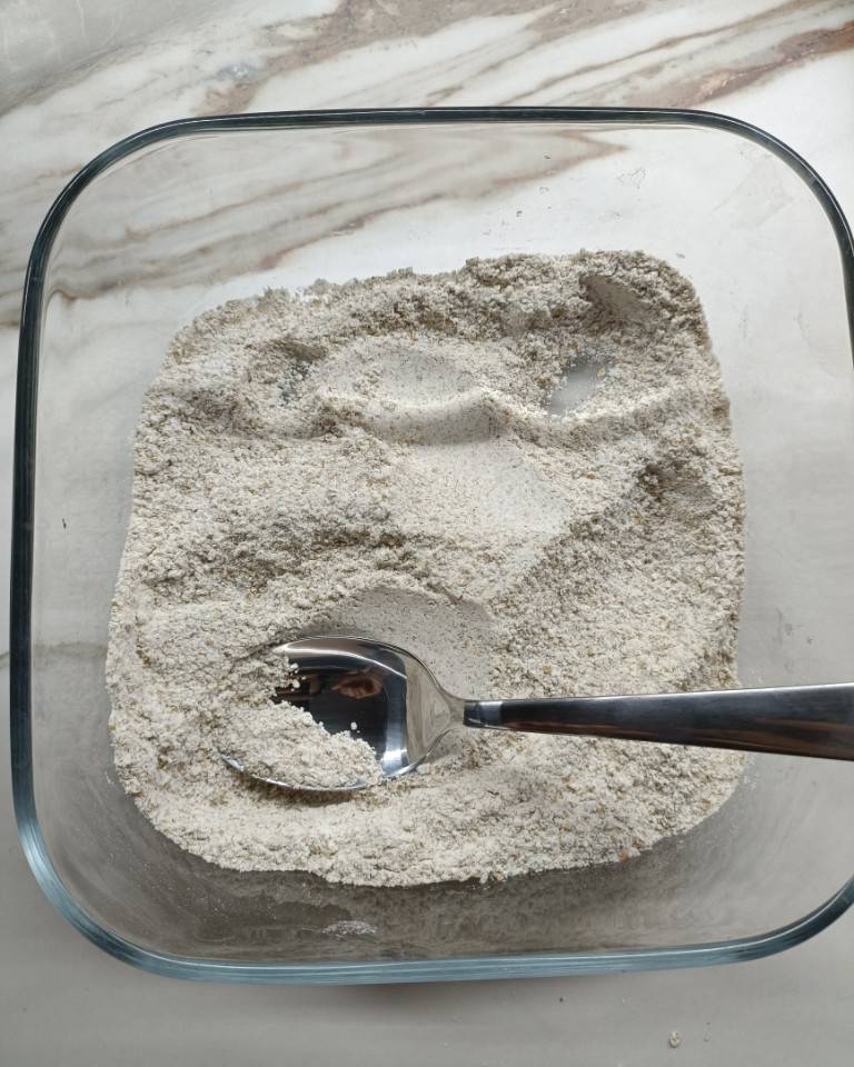 Pizza casera con harina integral Pizza casera con harina integral