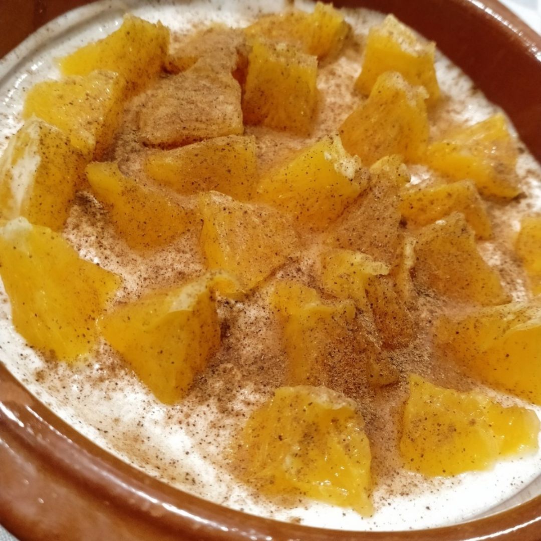 Yogur con naranja Yogur con naranja