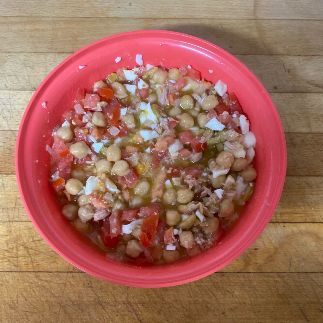 Ensalada de garbanzos Paso 2 Ensalada de garbanzos Paso 2