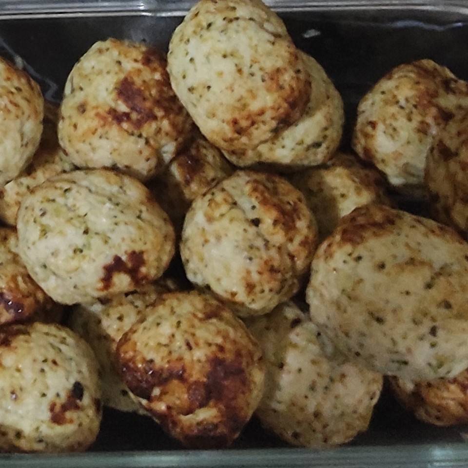 Albóndigas de pollo y brócoli 