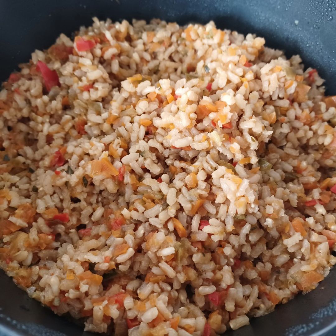 Arroz integral con verduras y salsa de soja