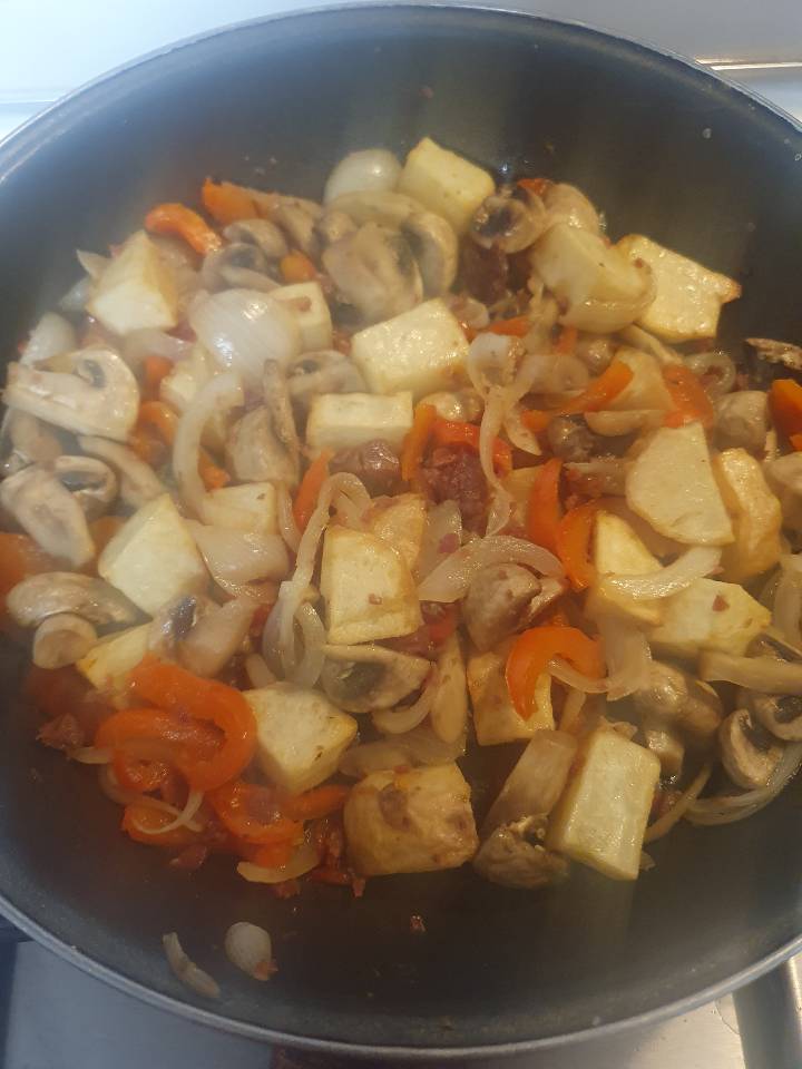 Revuelto de patata y champiñones