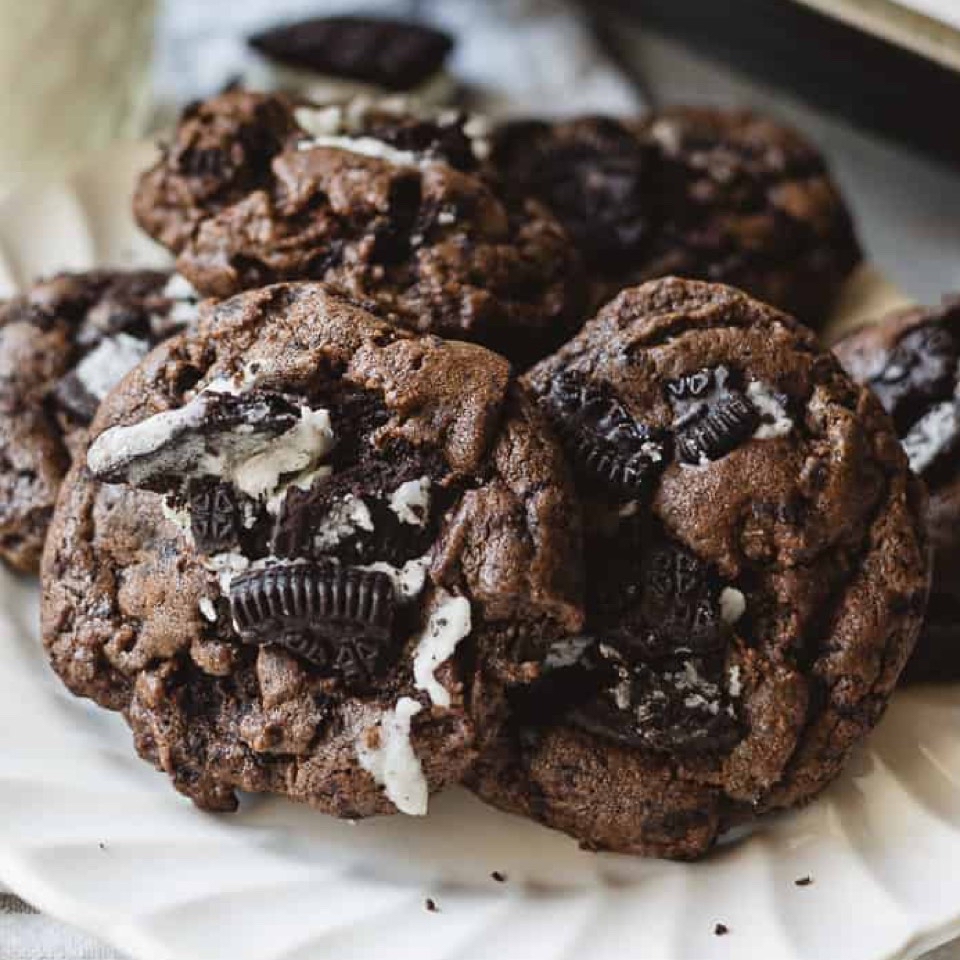 Chocolate oreo cookie