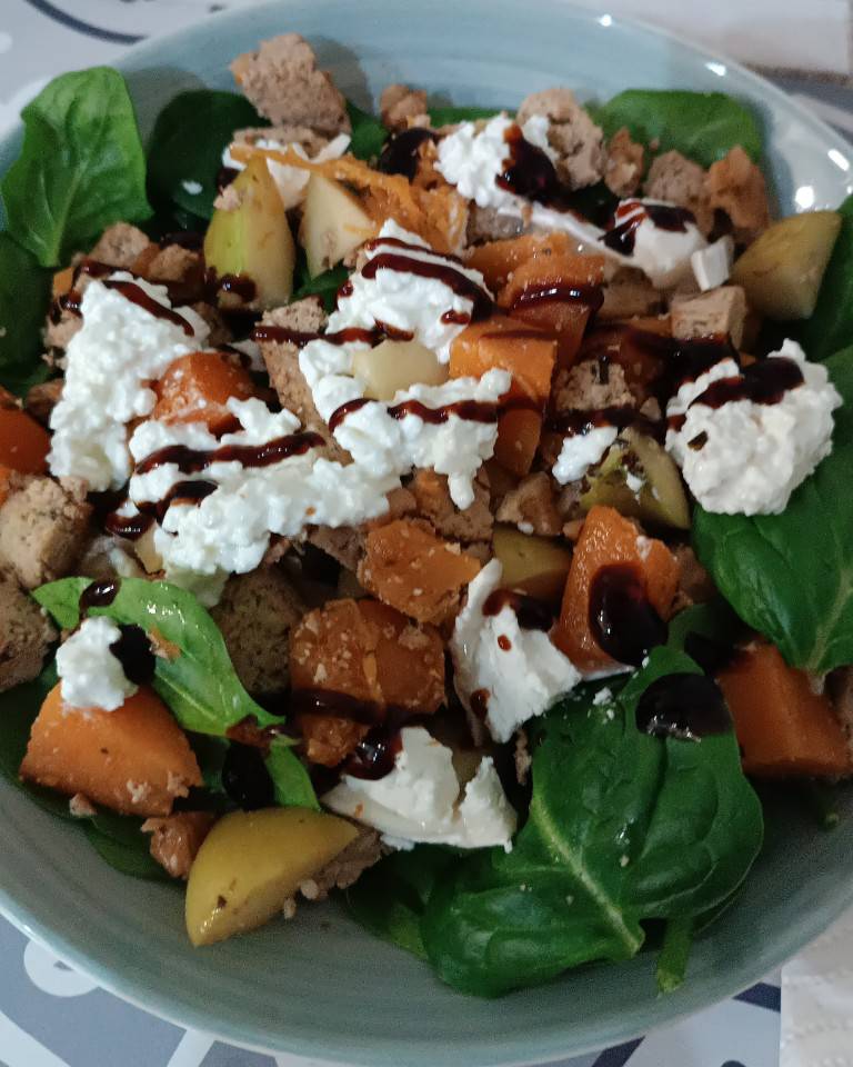 Ensalada templada con tofu Ensalada templada con tofu