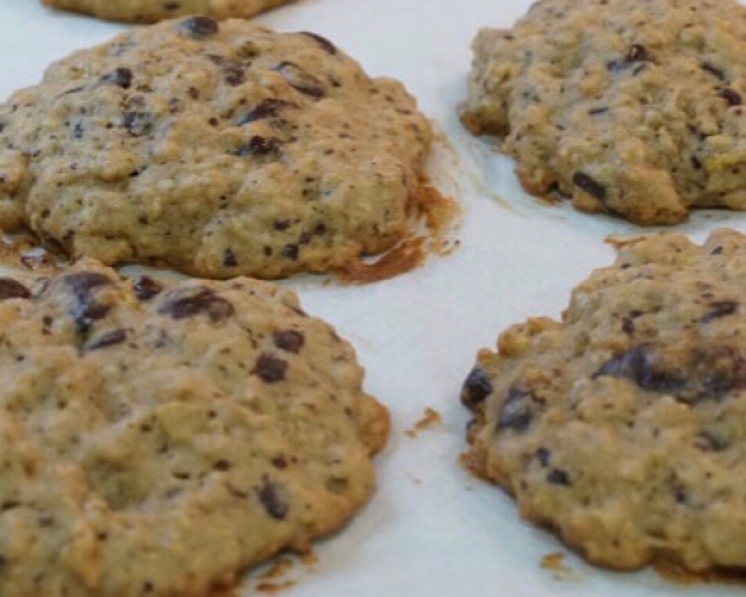 Cookies de avena con chocolate 🍫 (galletas) Cookies de avena con chocolate 🍫 (galletas)