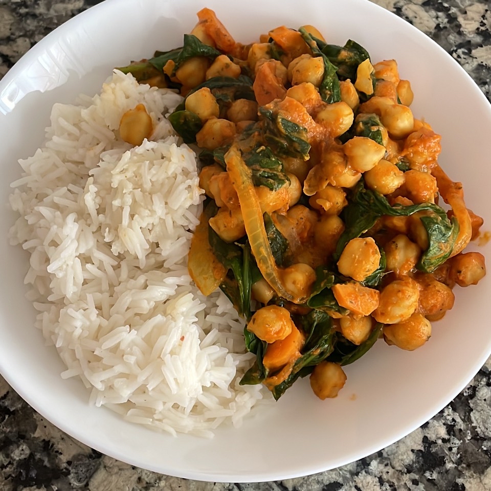 Garbanzos al curry con arroz basmati Garbanzos al curry con arroz basmati