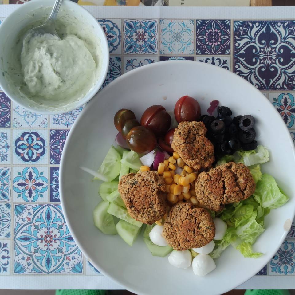 Ensalada falafel 