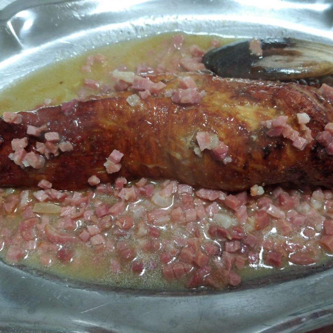 Solomillo de cerdo con salsa de jamón Paso 4 Solomillo de cerdo con salsa de jamón Paso 4