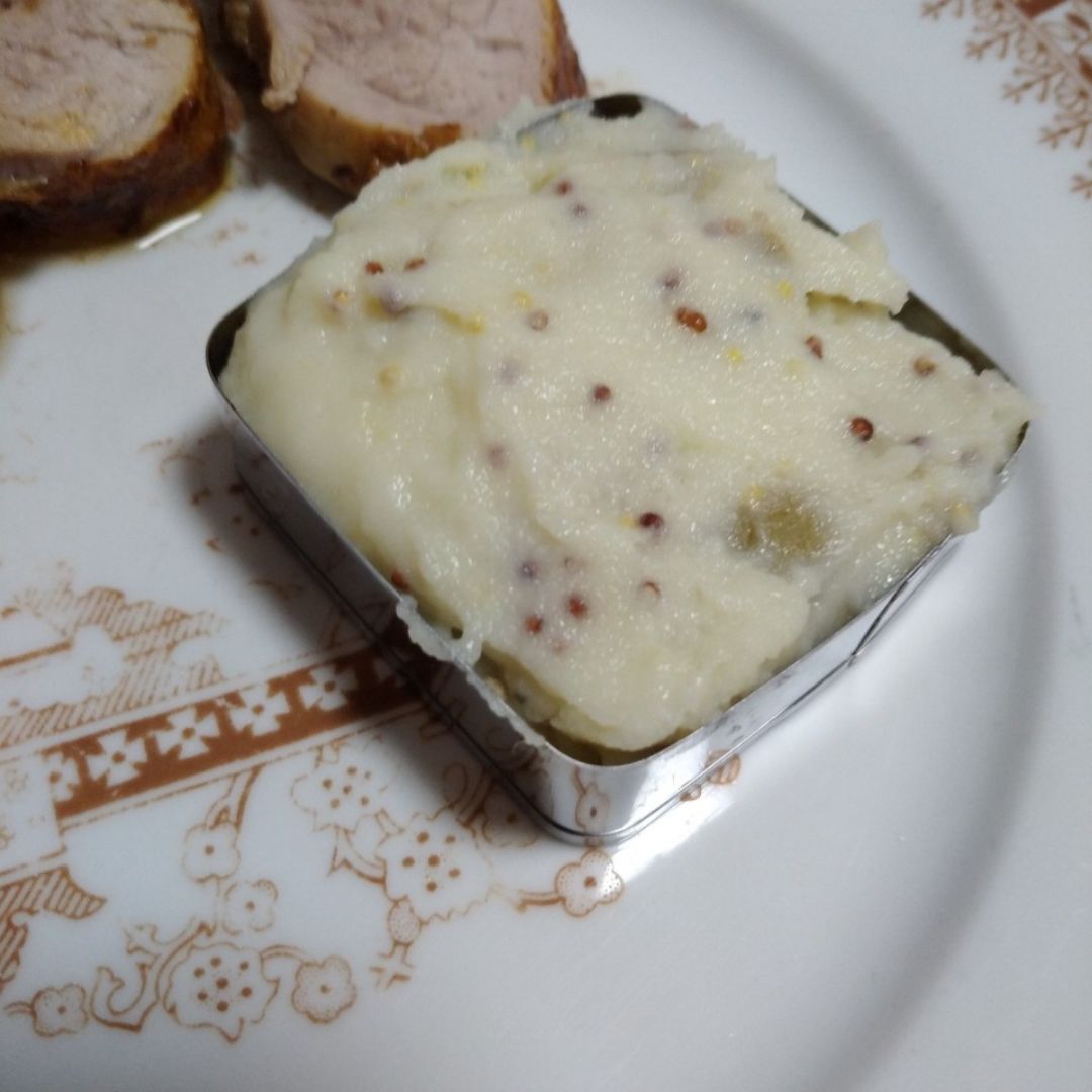 Solomillo de cerdo con salsa de jamón Paso 6 Solomillo de cerdo con salsa de jamón Paso 6
