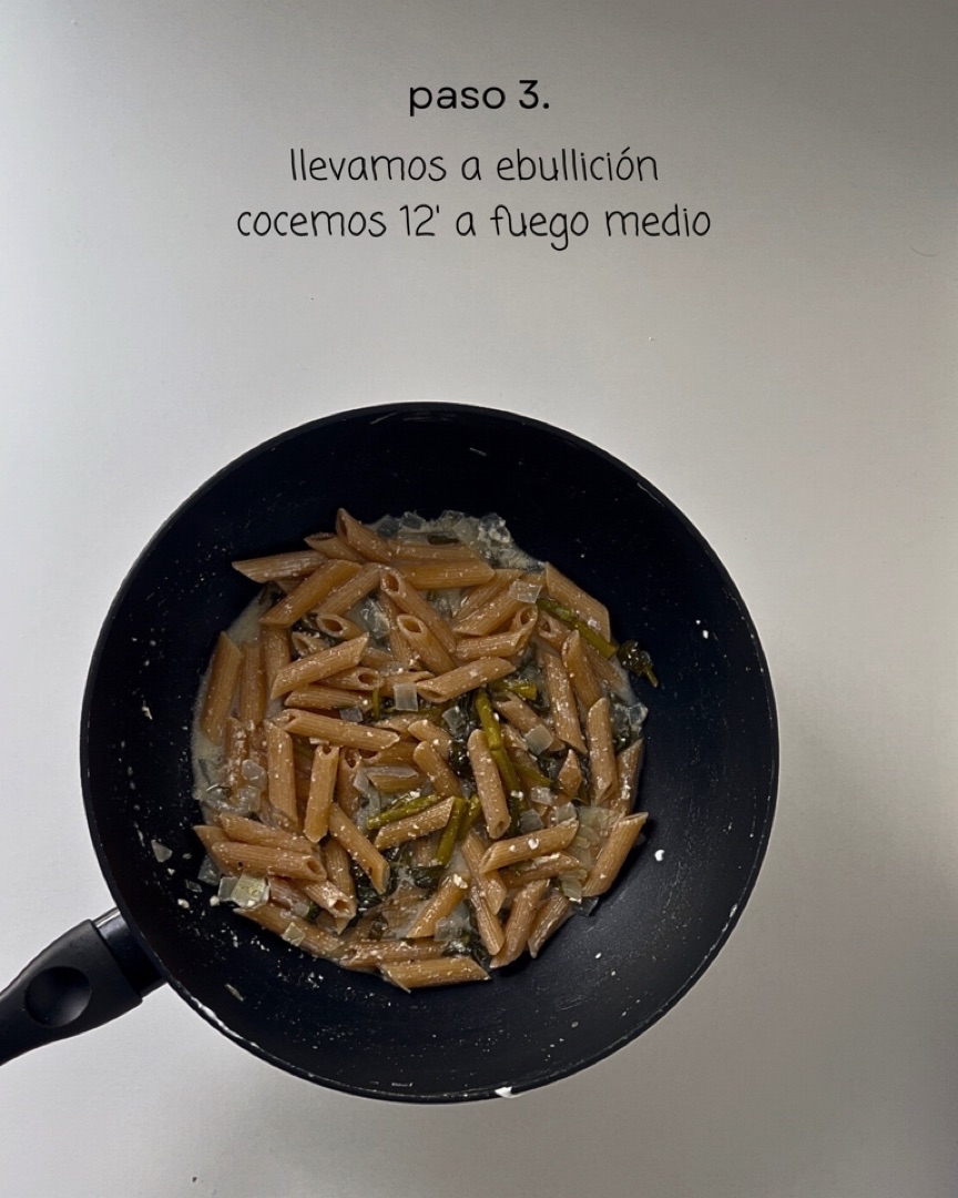 Pasta con salmón ahumado Paso 2 Pasta con salmón ahumado Paso 2
