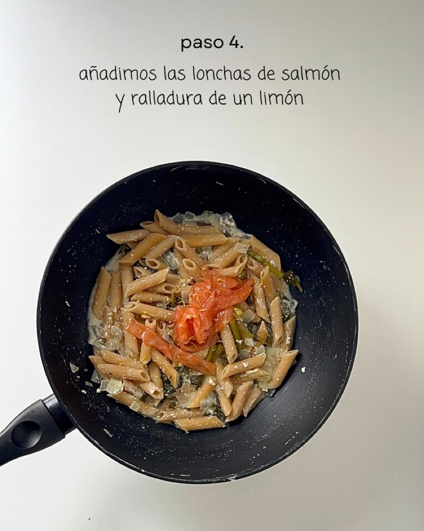 Pasta con salmón ahumado Paso 3 Pasta con salmón ahumado Paso 3