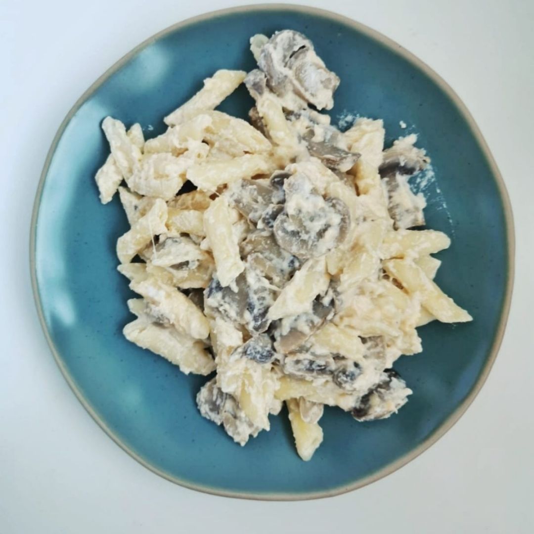 MACARRONES CON CHAMPIÑONES Y QUESO🍄🧀 MACARRONES CON CHAMPIÑONES Y QUESO🍄🧀