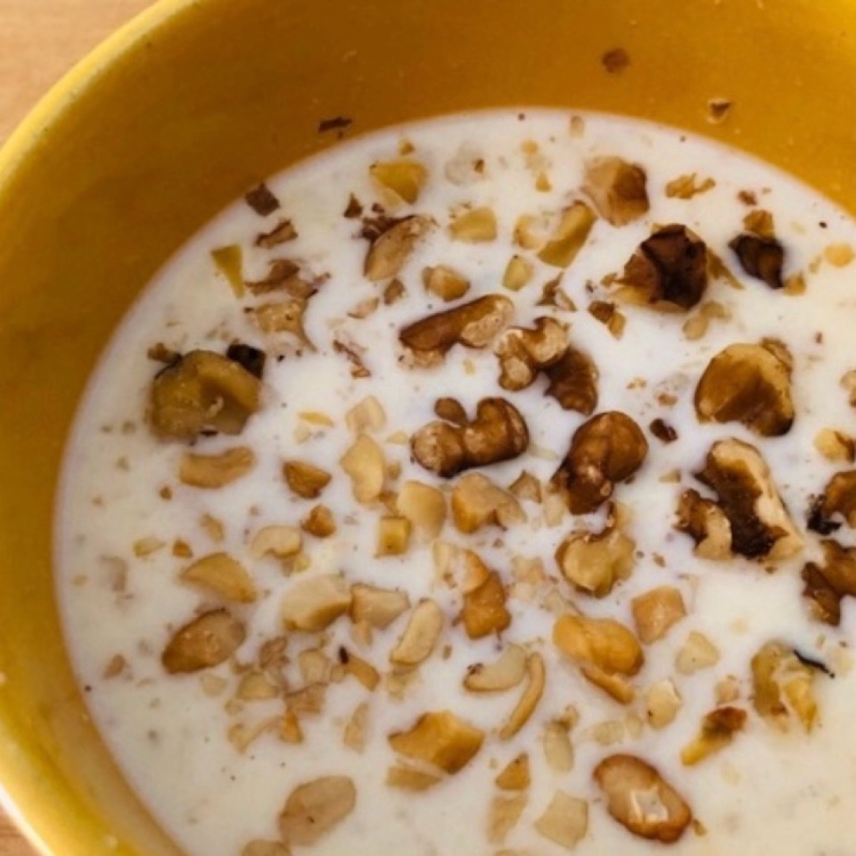 Yogurt con nueces Yogurt con nueces