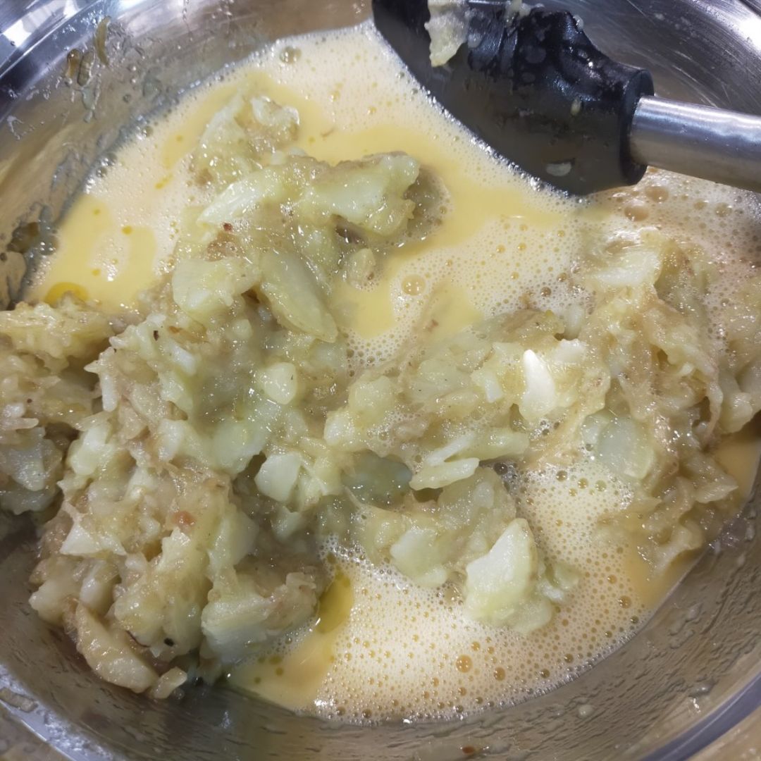 Tortilla de patata rellena de queso Provolone Paso 8 Tortilla de patata rellena de queso Provolone Paso 8
