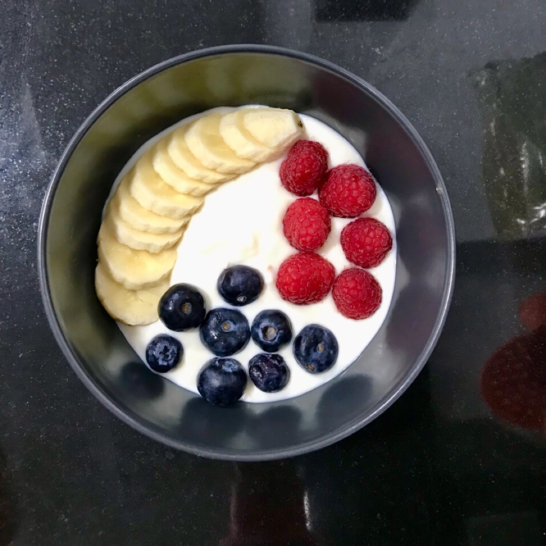 Yogurt con frutas