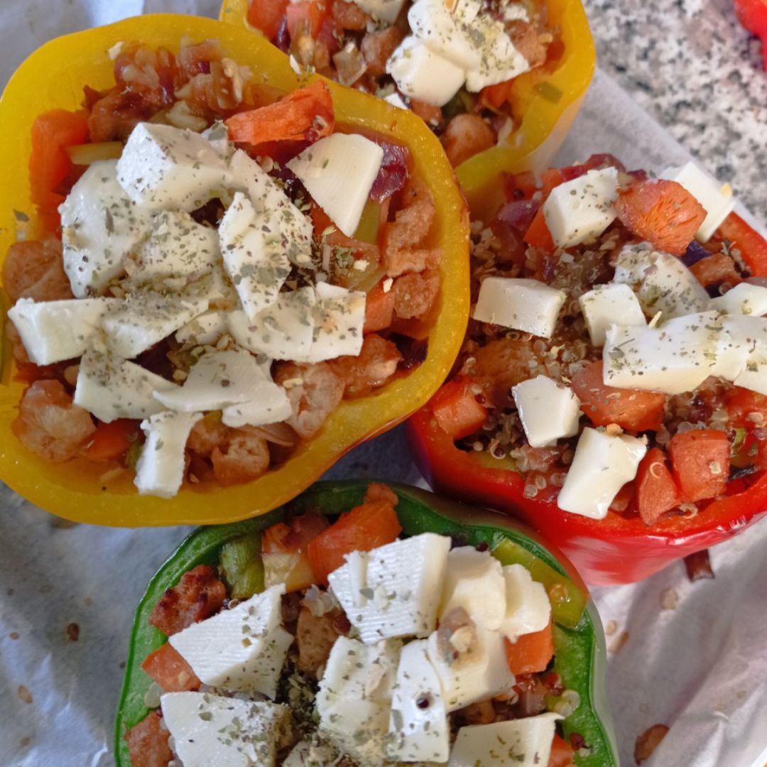 Pimientos 🫑 de colores ❤️💛💚 rellenos en Airfryer Paso 3 Pimientos 🫑 de colores ❤️💛💚 rellenos en Airfryer Paso 3