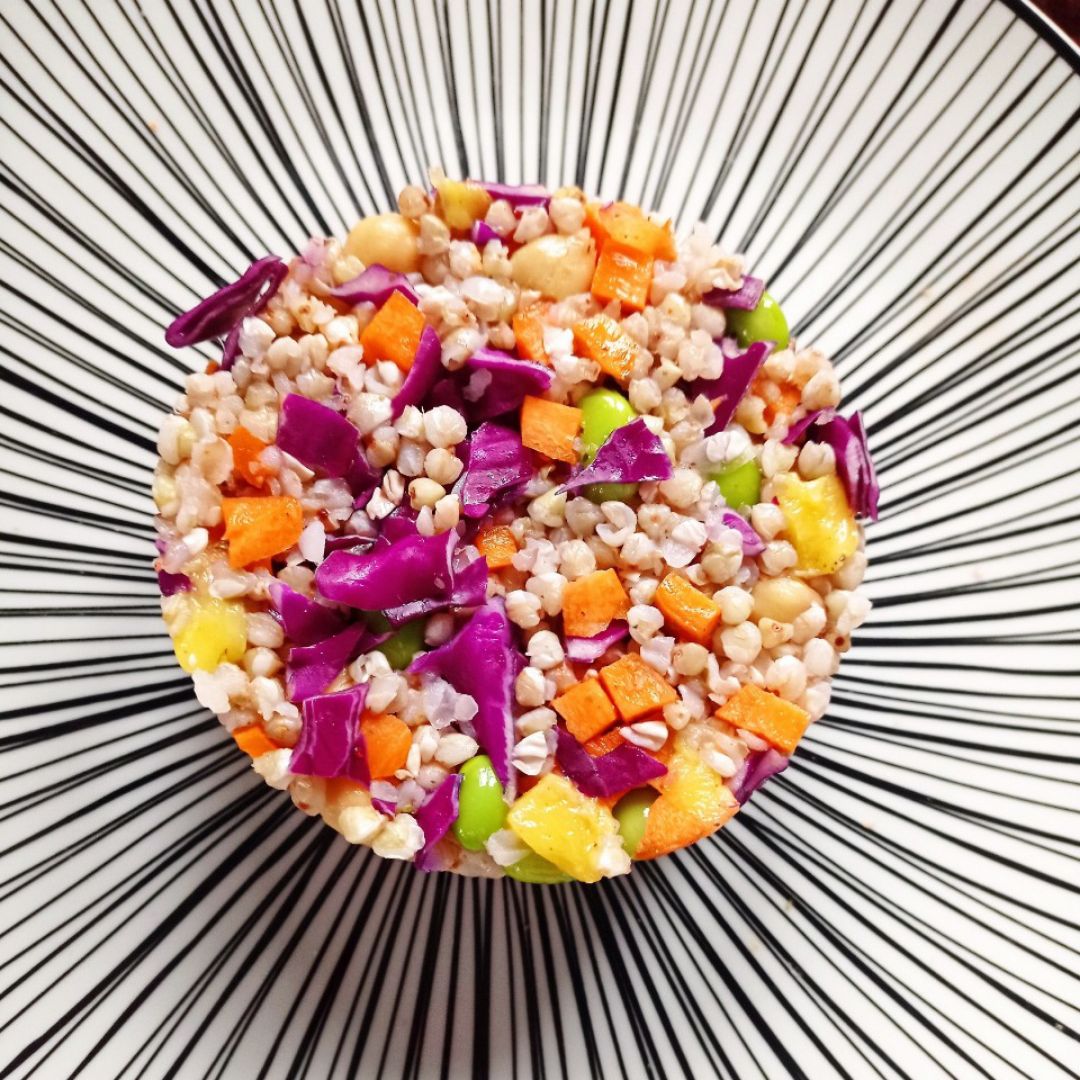 Tartar de trigo sarraceno y garbanzos arcoiris 🌈 Paso 1 Tartar de trigo sarraceno y garbanzos arcoiris 🌈 Paso 1