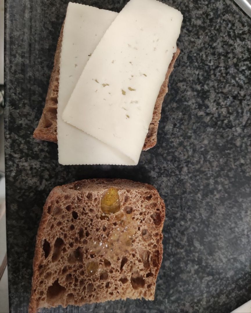 Bocadillo de queso Bocadillo de queso