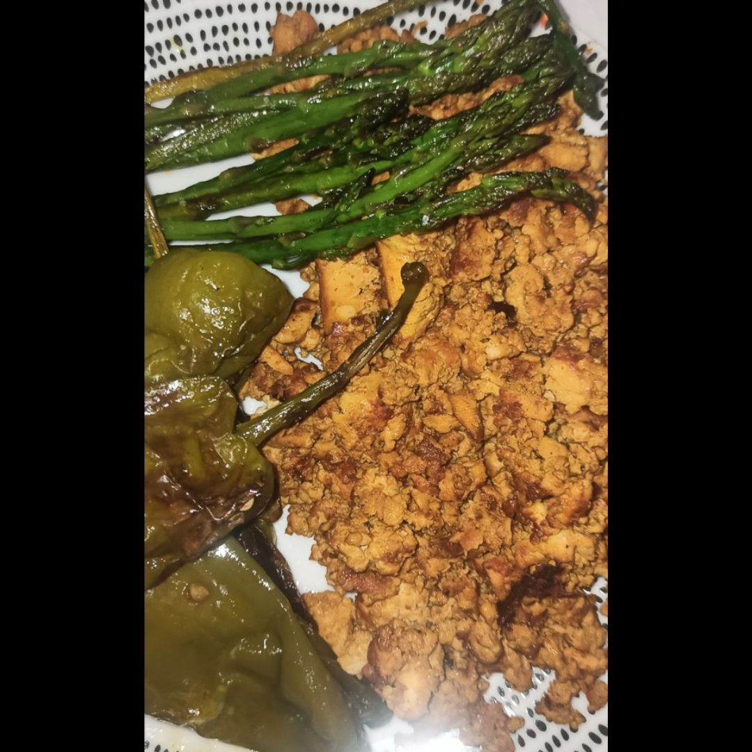 Tofu al curry con verduras Tofu al curry con verduras