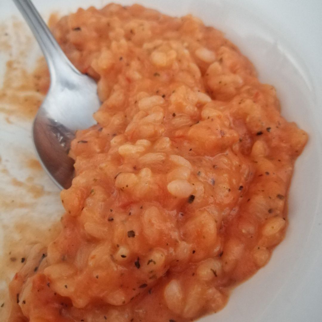 Rissotto de tomate y mozzarella. Rissotto de tomate y mozzarella.