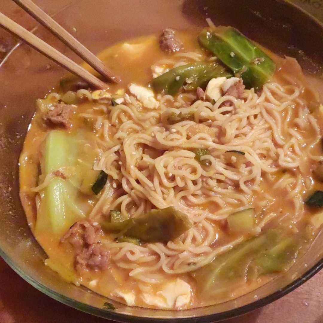 Noodles picantes Noodles picantes