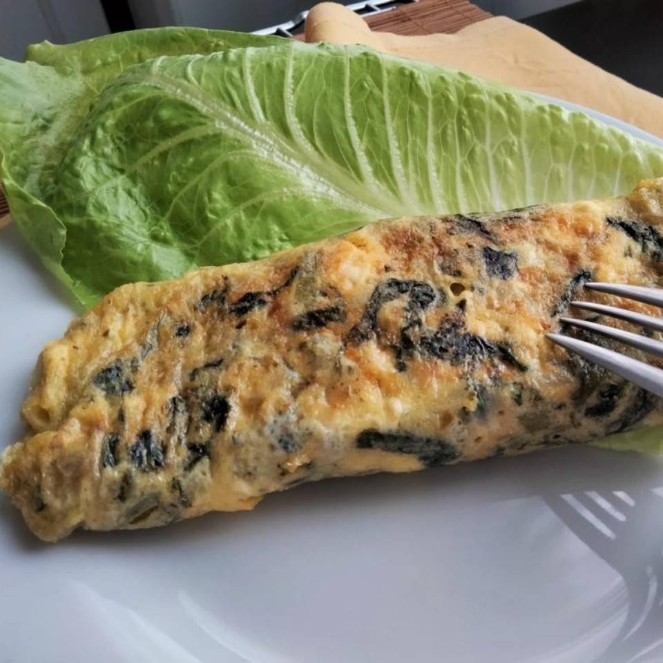 Tortilla de lechuga y queso Tortilla de lechuga y queso