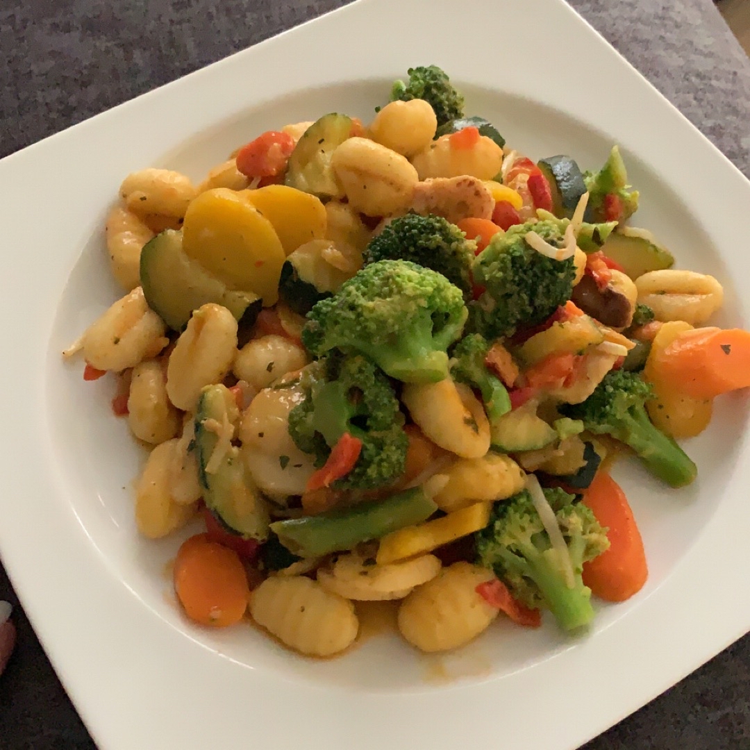 Gnocchi de patata con verduras 