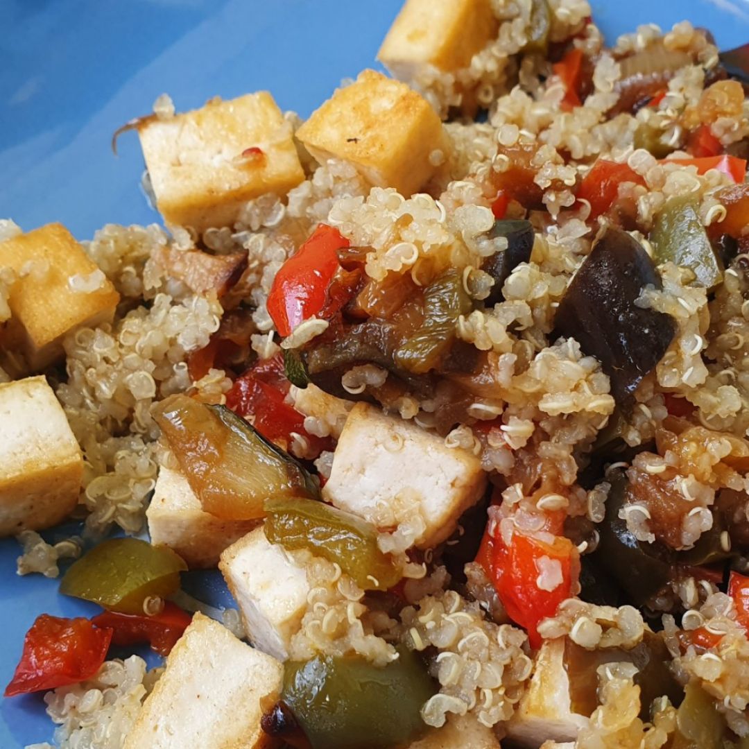 Quinoa con verduras y tofu Paso 0 Quinoa con verduras y tofu Paso 0