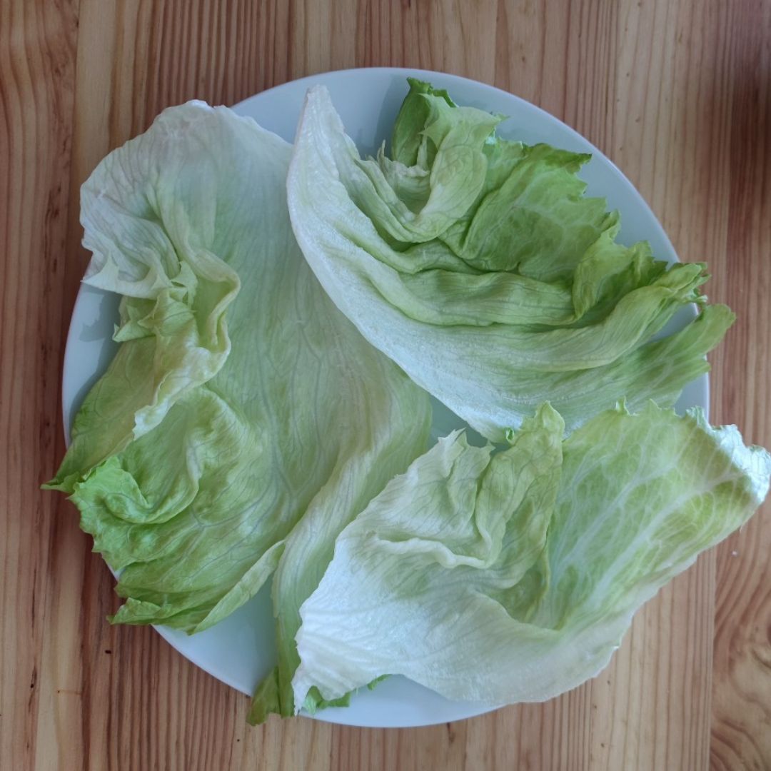 Burrito vegetal con atún y lechuga (keto) Paso 3 Burrito vegetal con atún y lechuga (keto) Paso 3