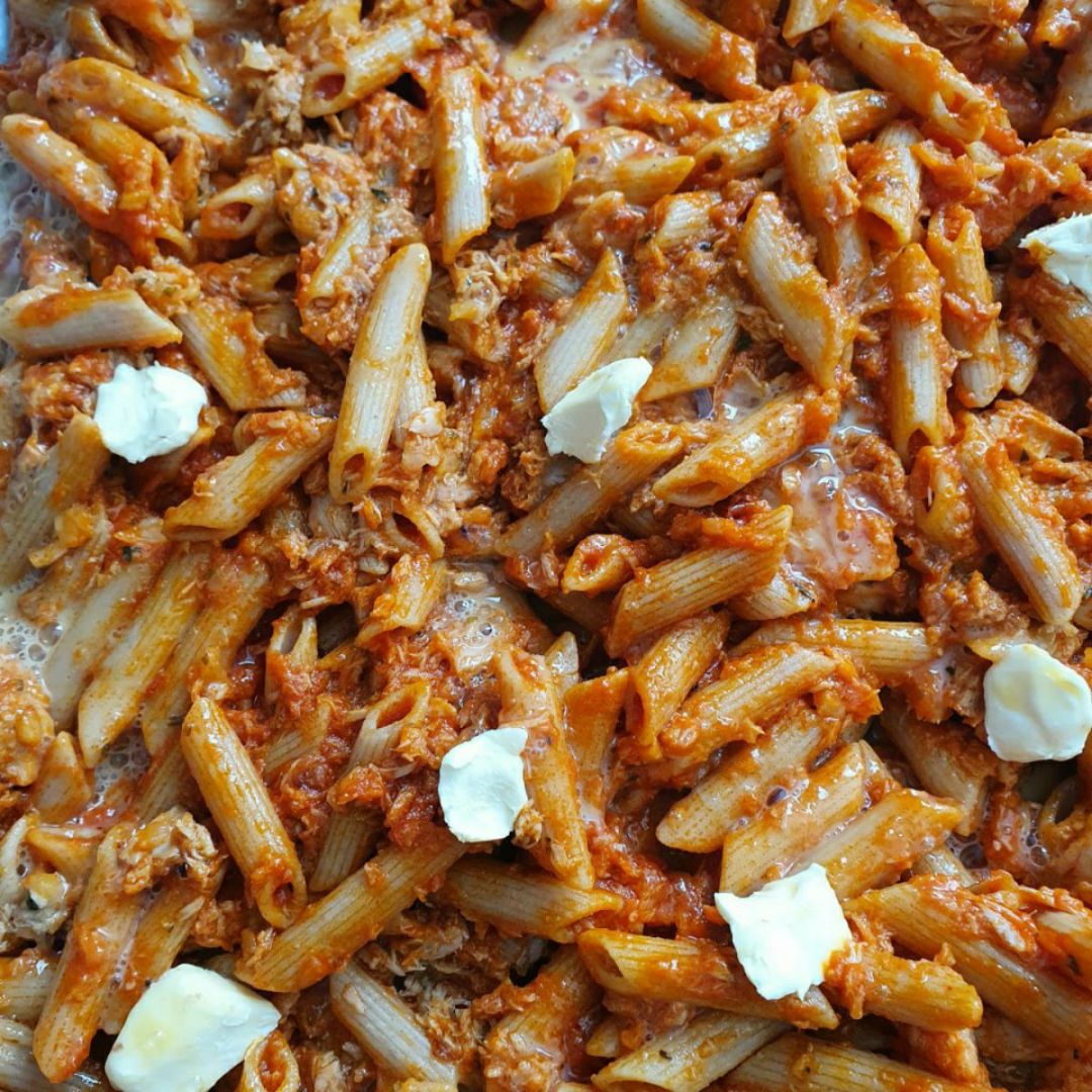 Macarrones con atún gratinados al horno (receta de mi madre) Paso 1 Macarrones con atún gratinados al horno (receta de mi madre) Paso 1