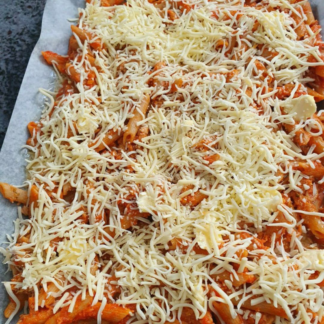 Macarrones con atún gratinados al horno (receta de mi madre) Paso 1 Macarrones con atún gratinados al horno (receta de mi madre) Paso 1