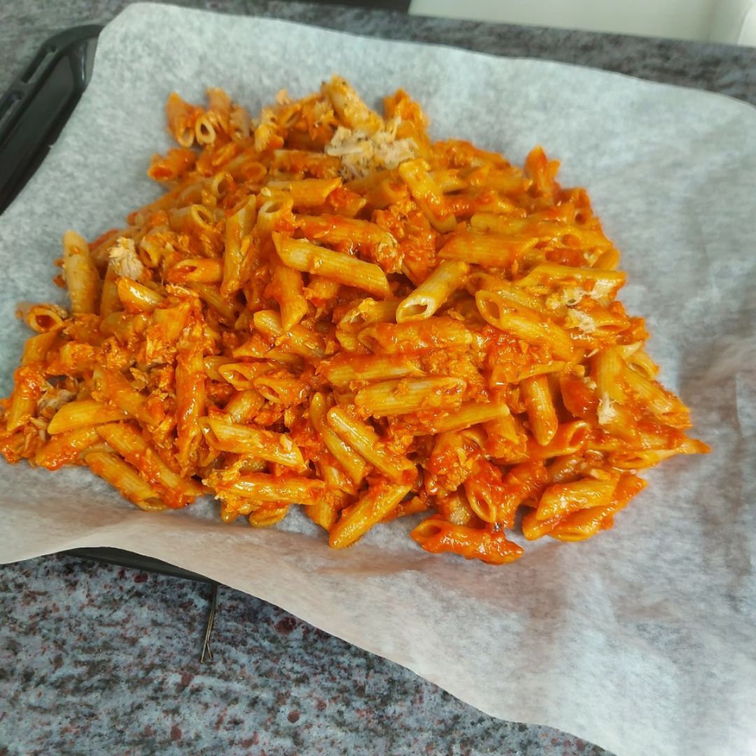 Macarrones con atún gratinados al horno (receta de mi madre) Paso 10 Macarrones con atún gratinados al horno (receta de mi madre) Paso 10