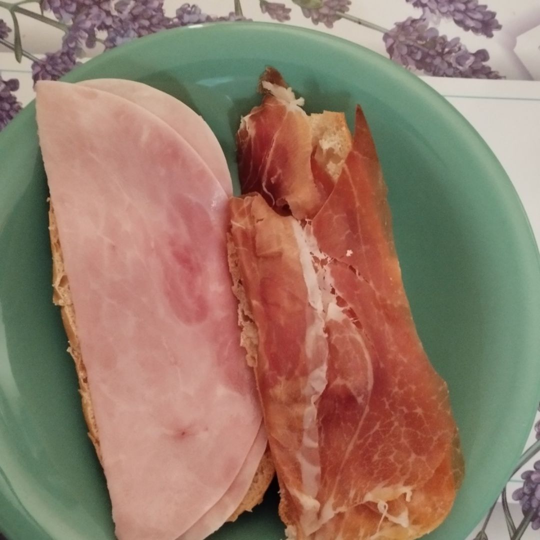 Pan con jamon Pan con jamon