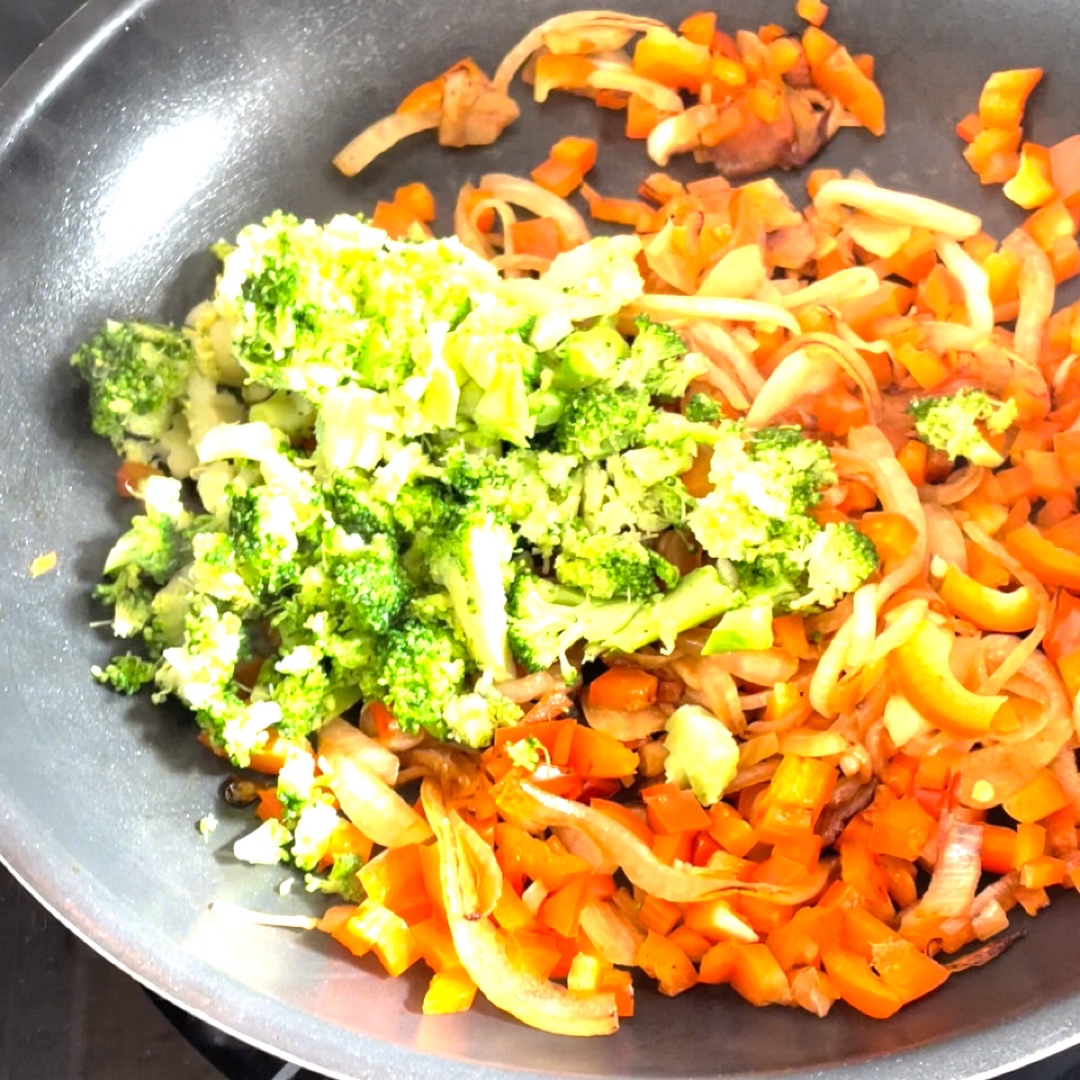 Verduras con gambas y pasta integral al curry Paso 2 Verduras con gambas y pasta integral al curry Paso 2
