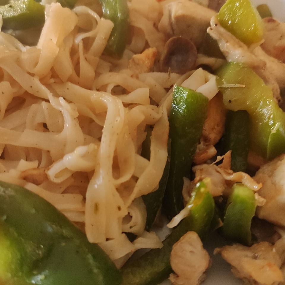 Fideos de arroz con conejo Fideos de arroz con conejo