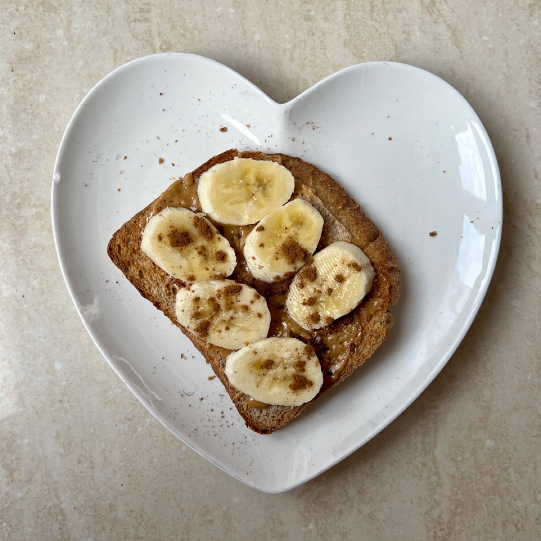 tostadas de plátano + PB 🥜 