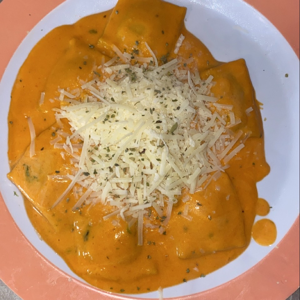 Raviolis de esinacas y fua