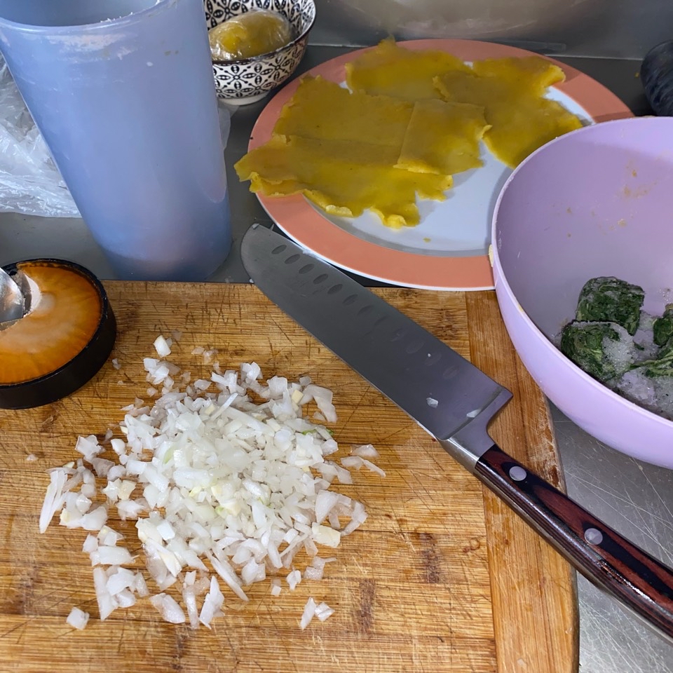 Raviolis de esinacas y fua