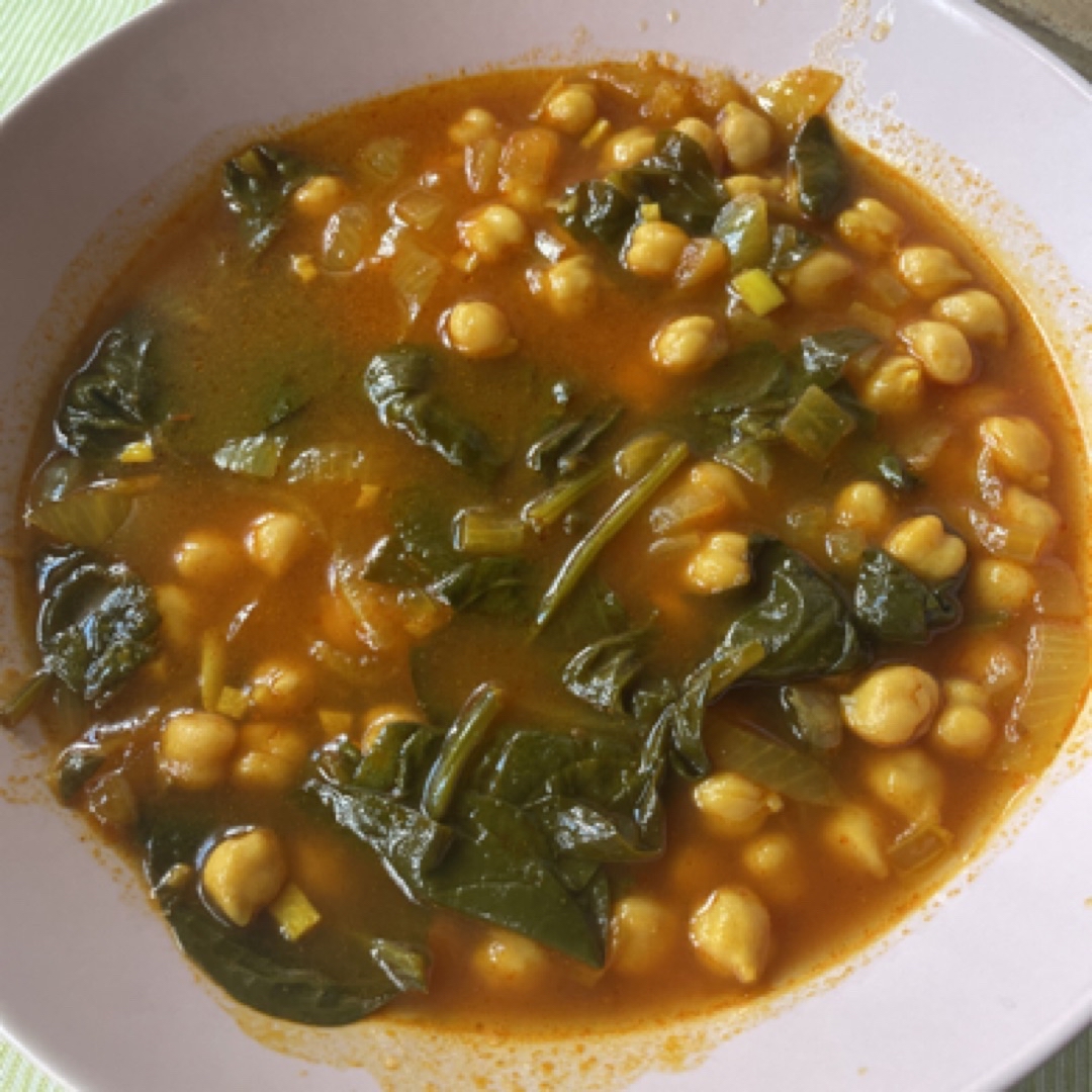 Garbanzos con espinacas frescas Garbanzos con espinacas frescas