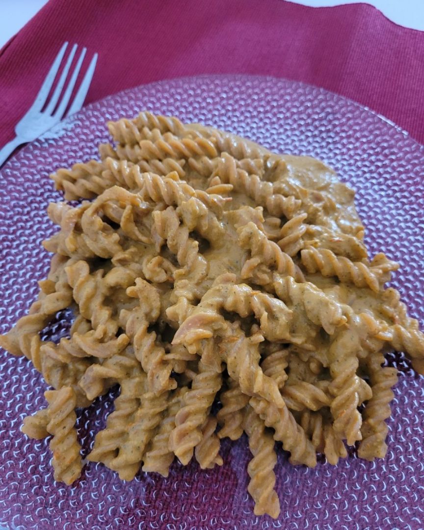 Macarrones con pesto rosa Macarrones con pesto rosa