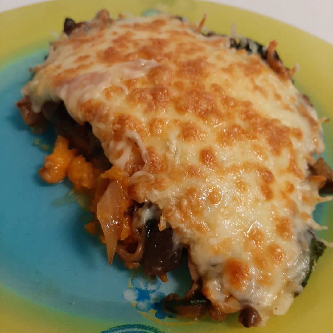 Pastel de calabaza con champiñones y espinacas Pastel de calabaza con champiñones y espinacas